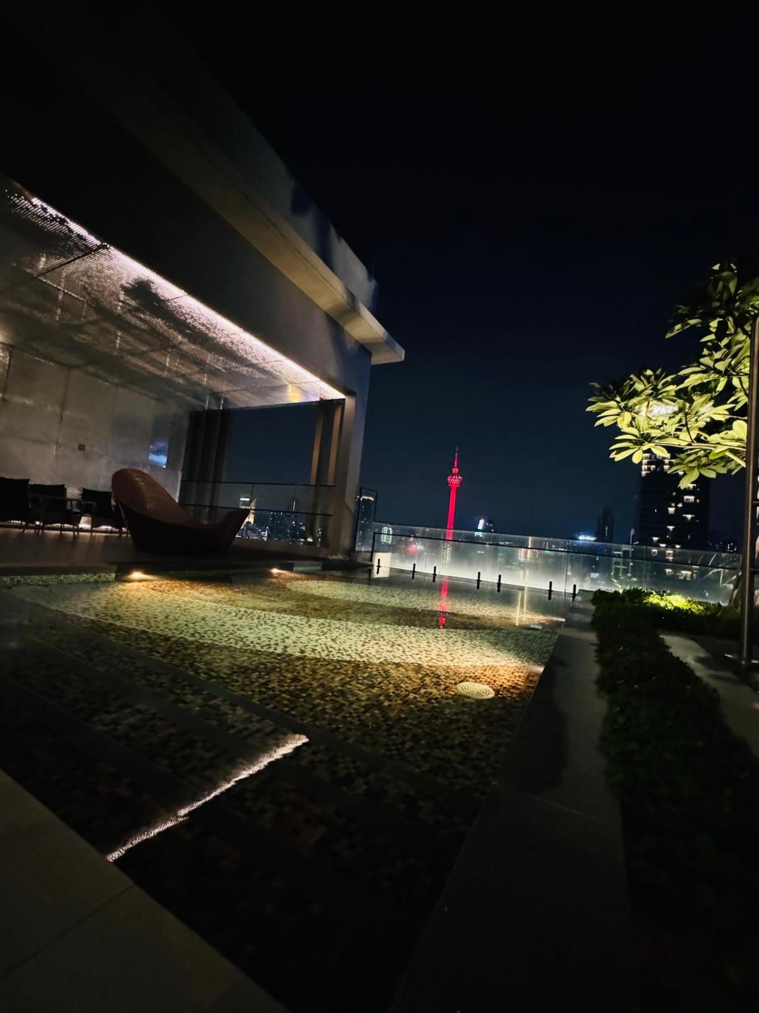 Axon By Leo Apartment *