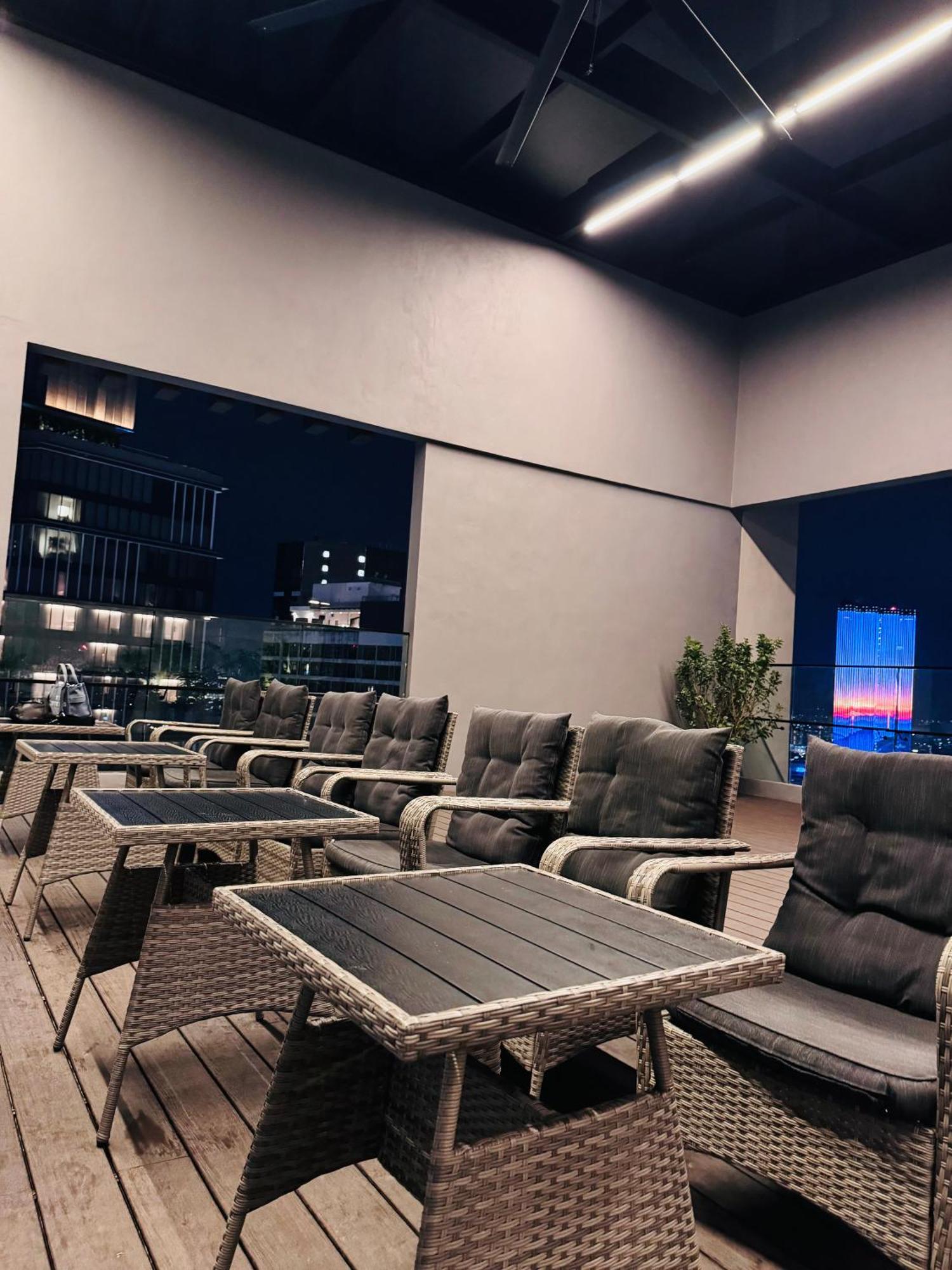 Axon By Leo Apartment